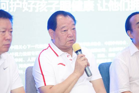 奧運(yùn)第一人化身公益大使！呼吁全社會共同關(guān)注青少年近視！