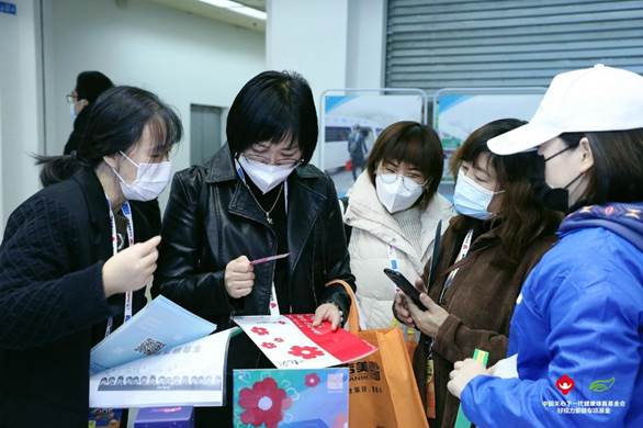 眼健康科普館&驚喜盲盒——2021北京眼鏡展“新寵兒”亮相